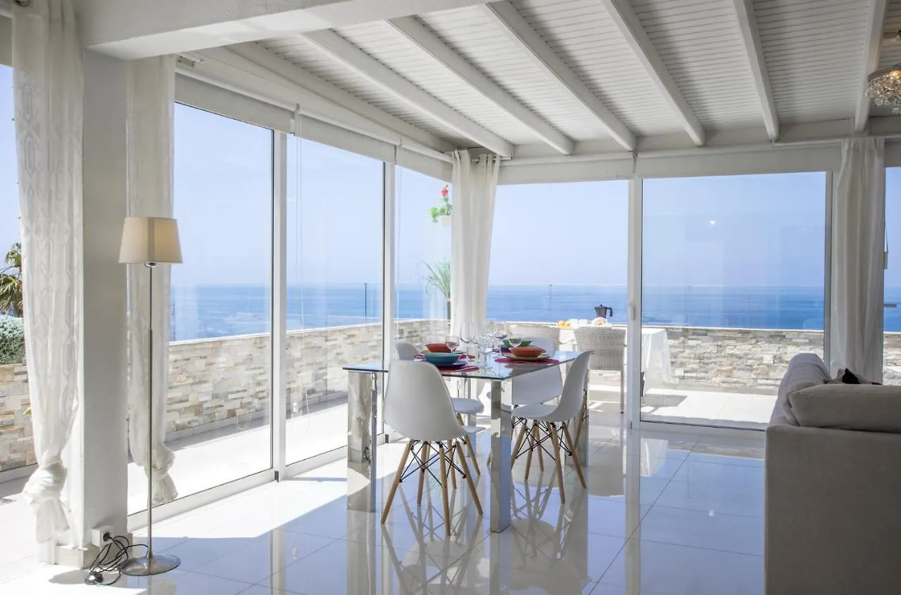 로스크리스티아노스 Penthouse Of Views Los Cristianos 아파트